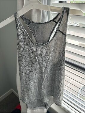 Lululemon tank top